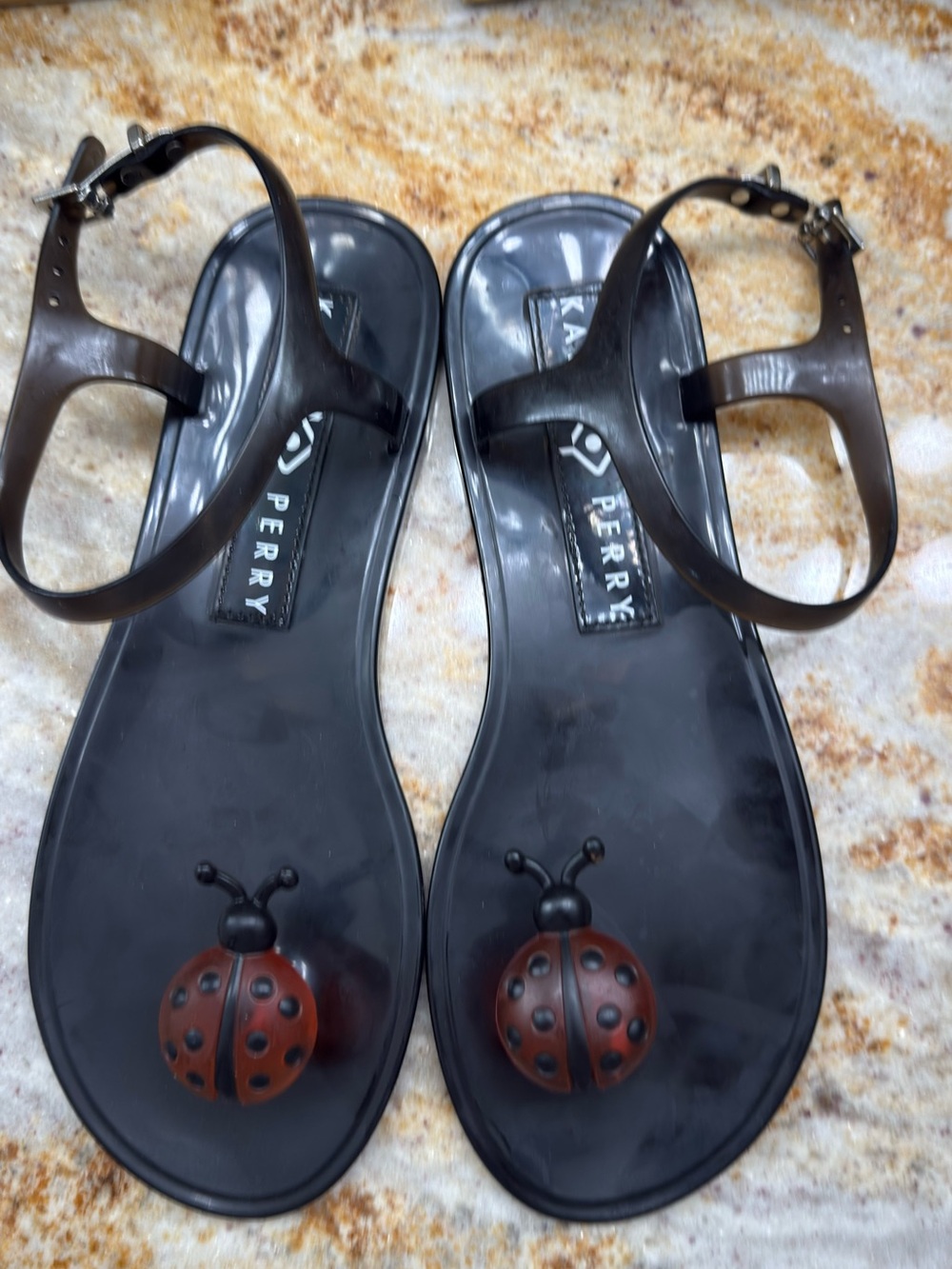 Katy Perry Black Ladybug Jelly Sandals โ Pre-Owned - Picture 5 of 5